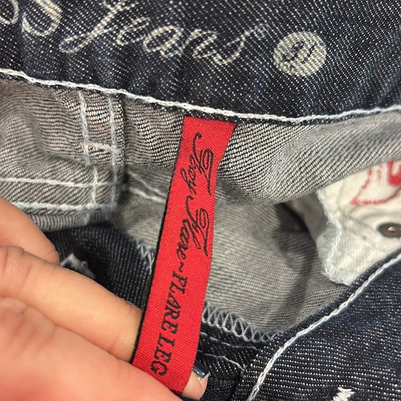 Guess Dark Wash Foxy Flare Denim-sz 31 - Picture 4 of 15